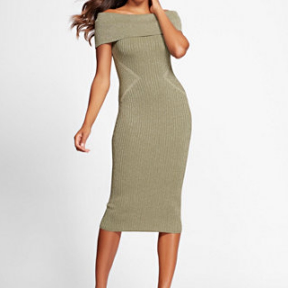 Off the shoulder Metallic Formal dress